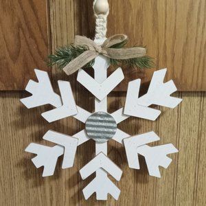 Snowflake decoration ❄